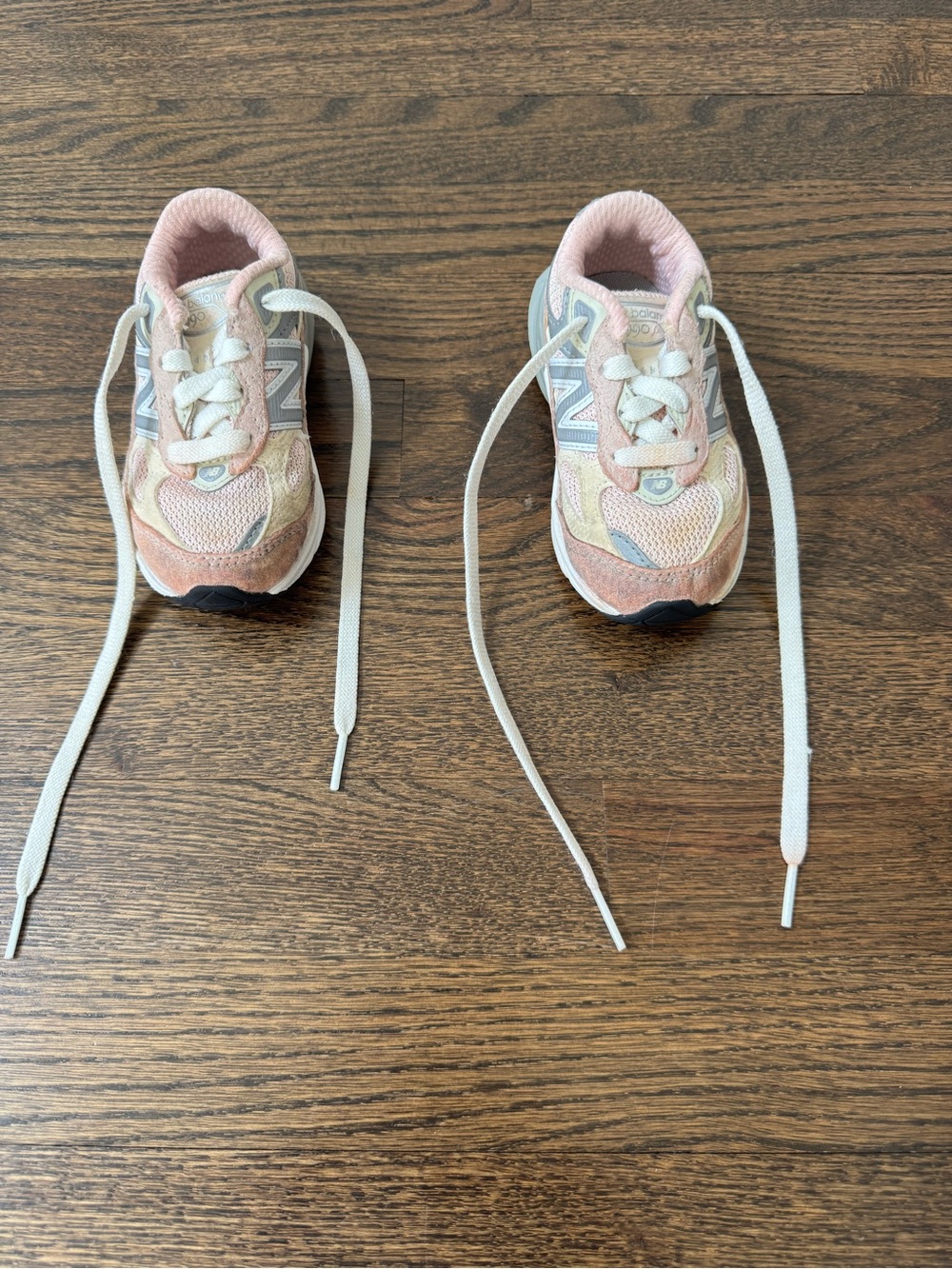 Girls New Balance Kids Pink sneakers 7